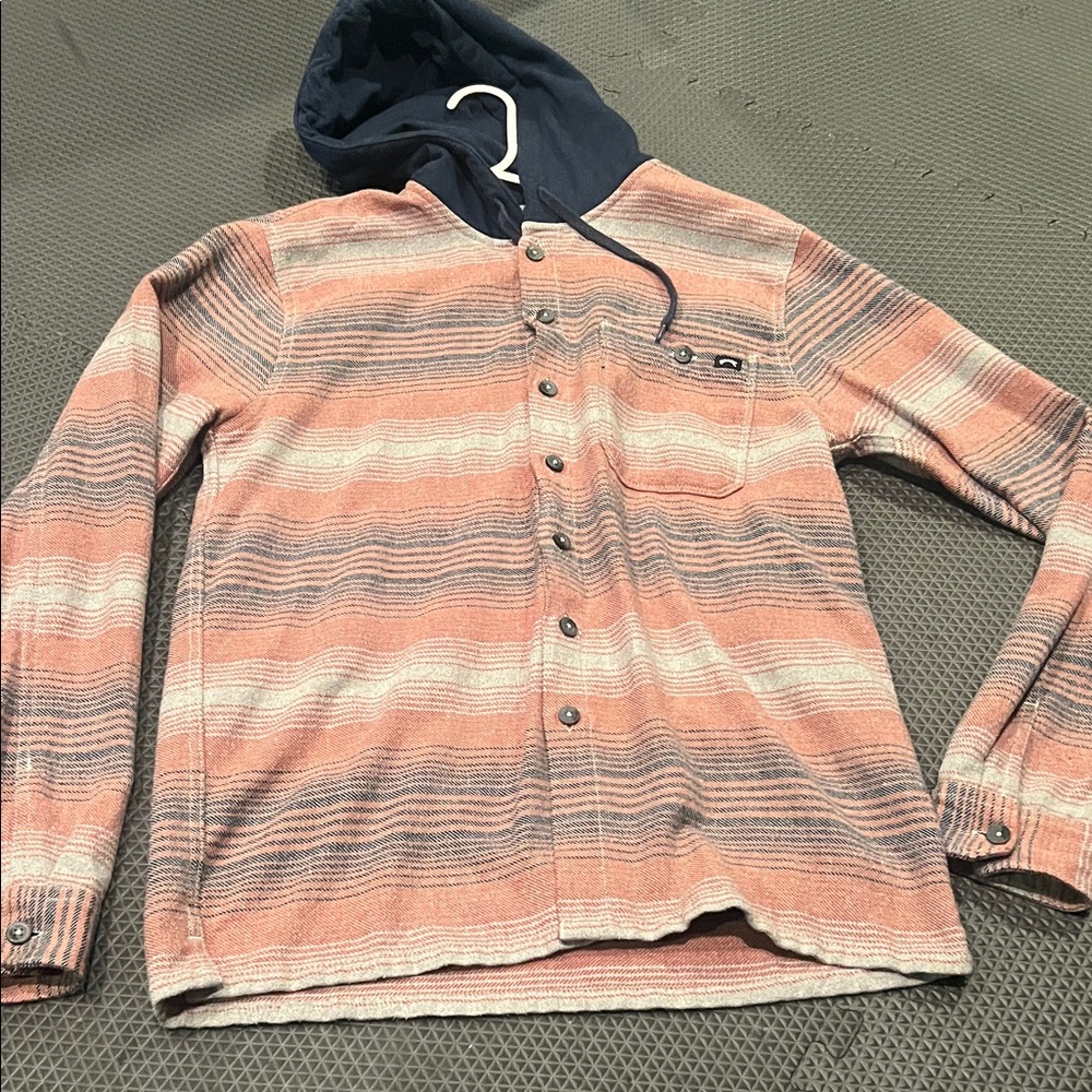 Billabong hooded Flannel
Men’s Medium